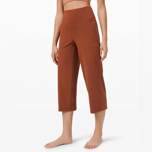 Lululemon Align Wide Leg Super-High-Rise Crop - Picture 2 of 7